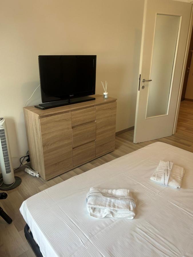 Faro Home Verona Esterno foto
