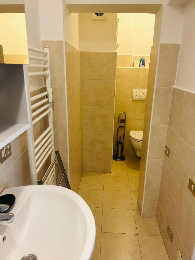 Faro Home Verona Esterno foto